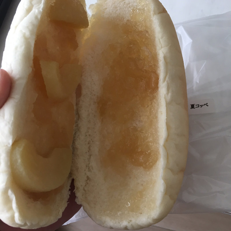夏コッペ(吉田パン亀有本店)