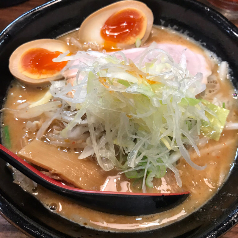 辛味噌らーめん＋奥久慈味玉(麺処 花田 池袋店 )