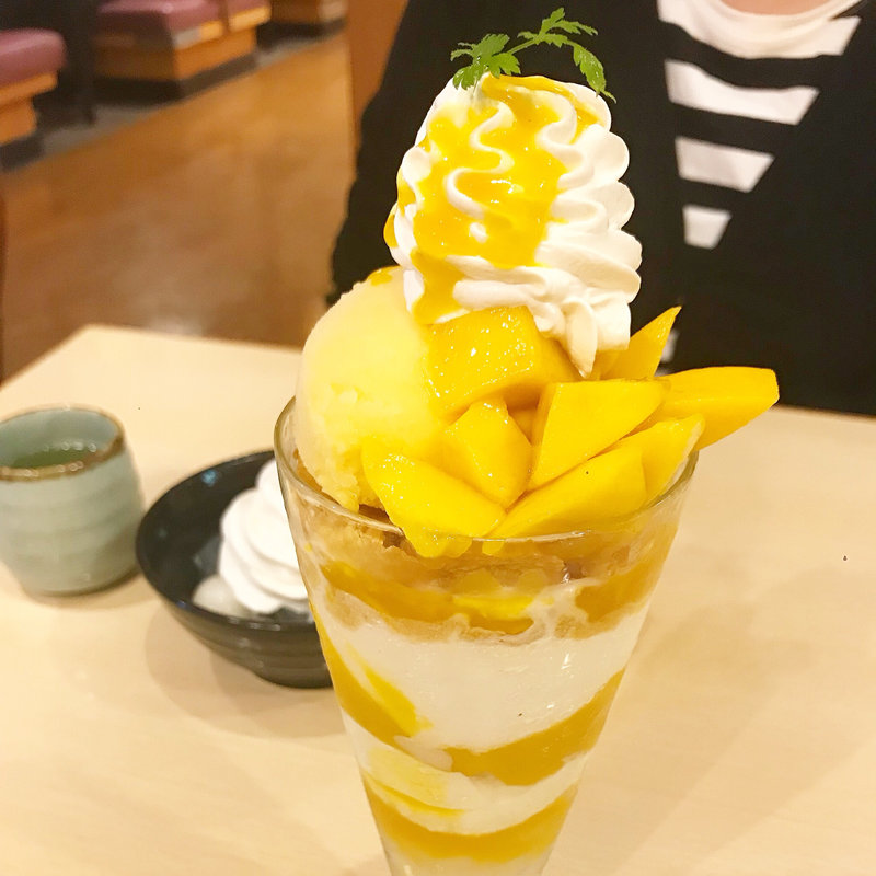 マンゴーパフェ(ジョナサン 大久保店 )