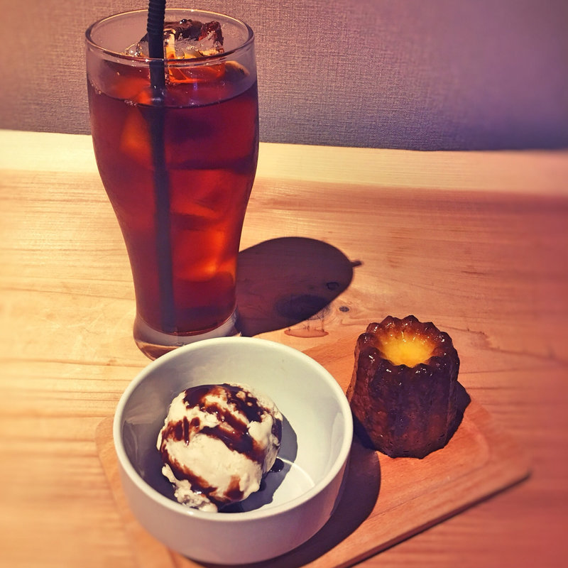 スペシャルセット(カヌレ&アイスクリームwithコーヒーorティー)(Bed Stock - COCKTAIL JUICE BAR -)