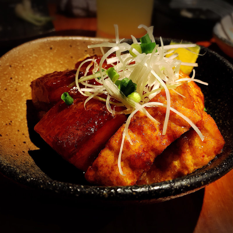 ことこと煮込んだラフテー(沖縄酒場みんさぁ)