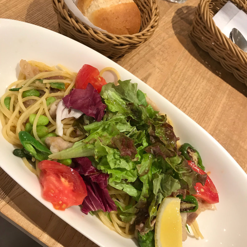 オクラと枝豆のポークジンジャーソースパスタ(アフタヌーンティー・ティールーム アトレ上野店 )