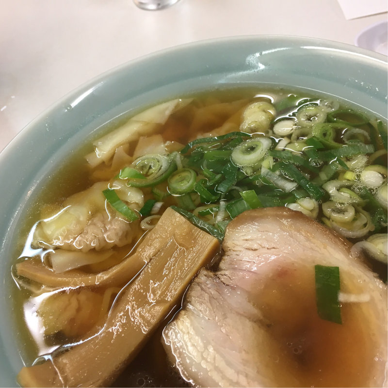 ワンタン麺(平和園)
