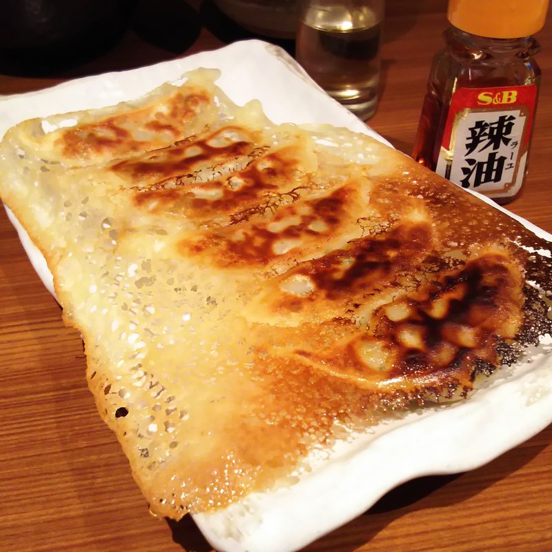 自慢の羽根つき肉餃子(和民 JR蒲田東口店 （わたみ）)