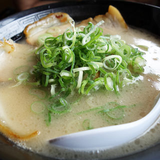 白チャーシュー麺(ラーメン処 西谷家 野方本店)
