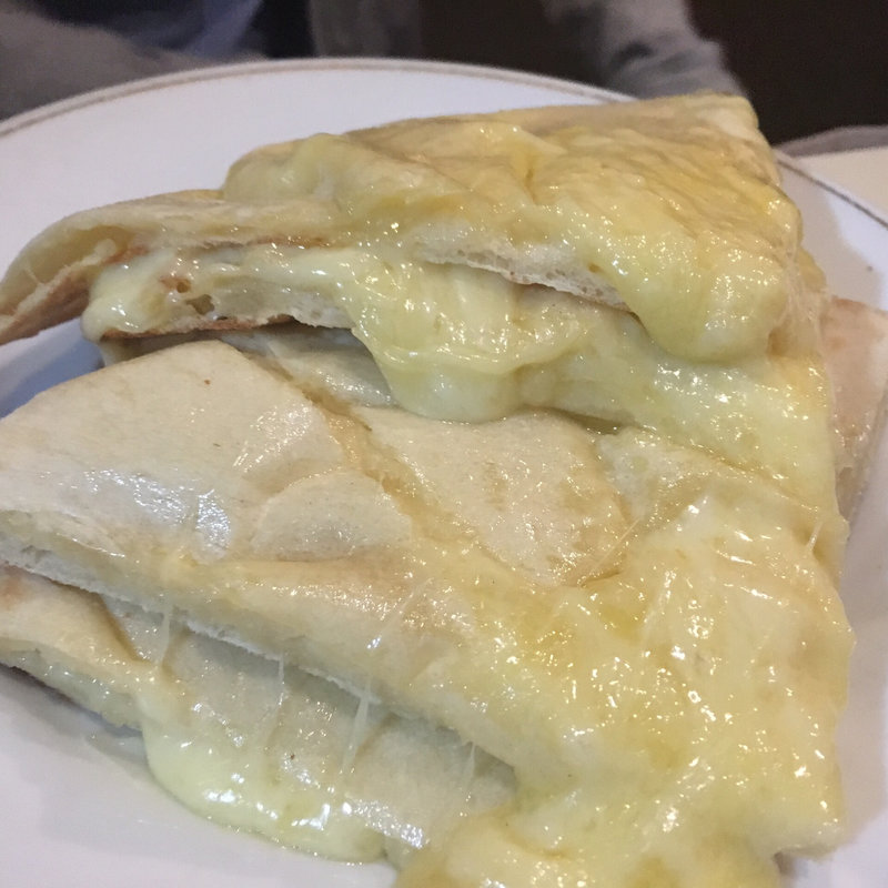 チーズナン(ASIAN BISTRO 鈴 木場東陽町店)