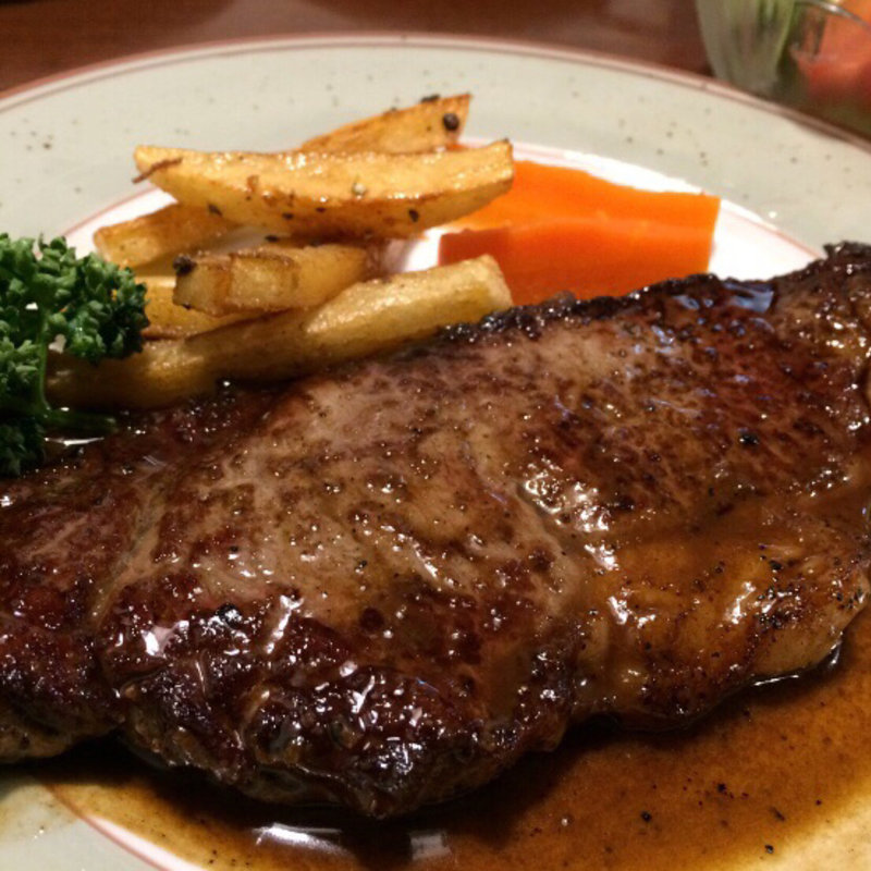 サーロインステーキ(洋食 津久志亭)