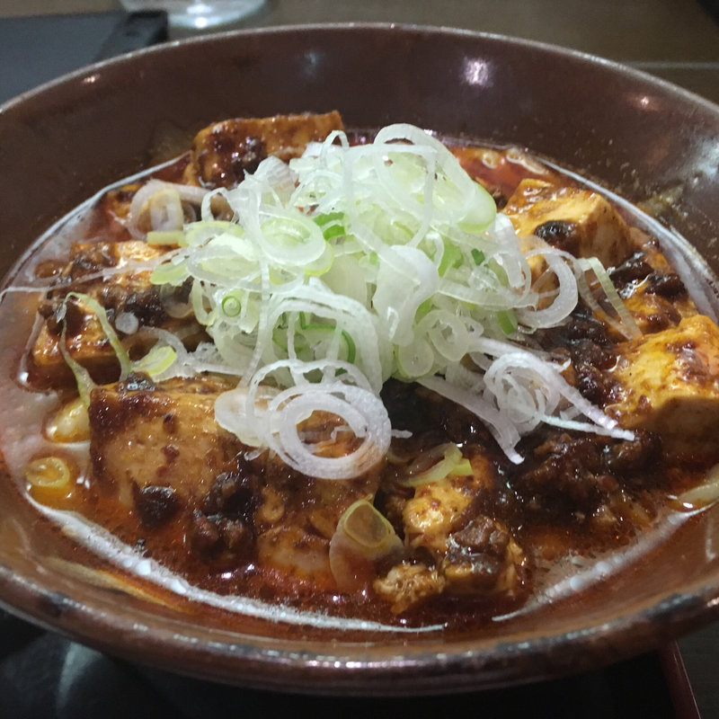 麻婆坦々うどん(三国一 新宿アイランドイッツ店)