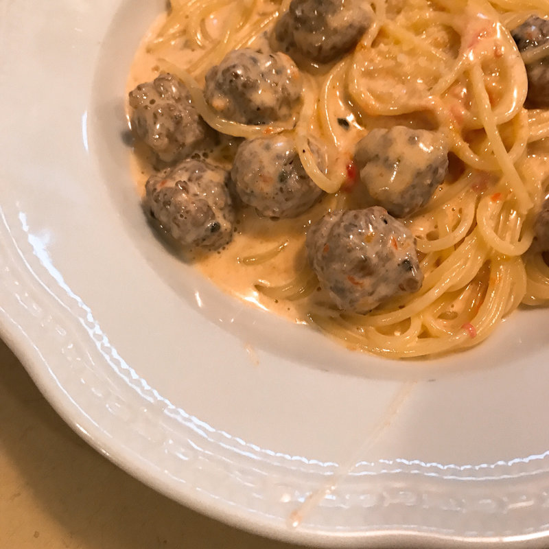 ソーセージのクリームパスタ(エッコラ )