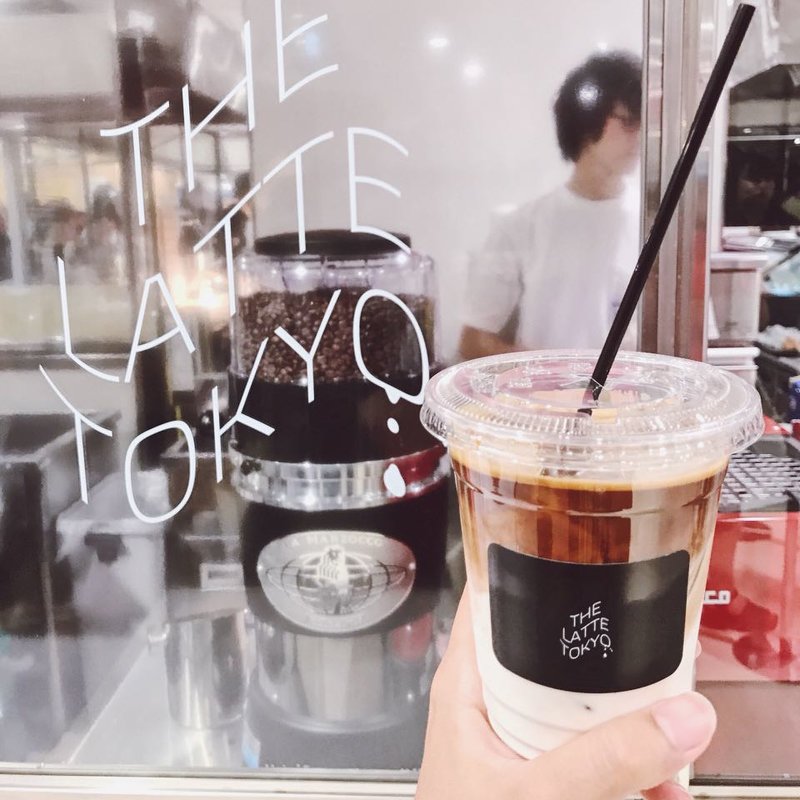 カフェラテ(THE LATTE TOKYO)