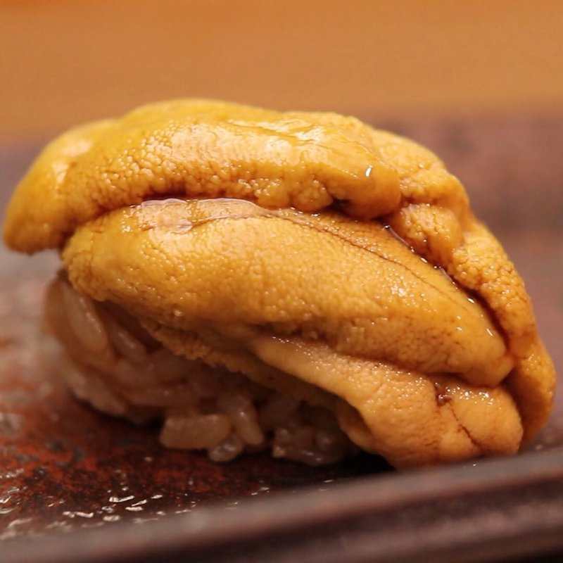 唐津の赤ウニ(すし匠)