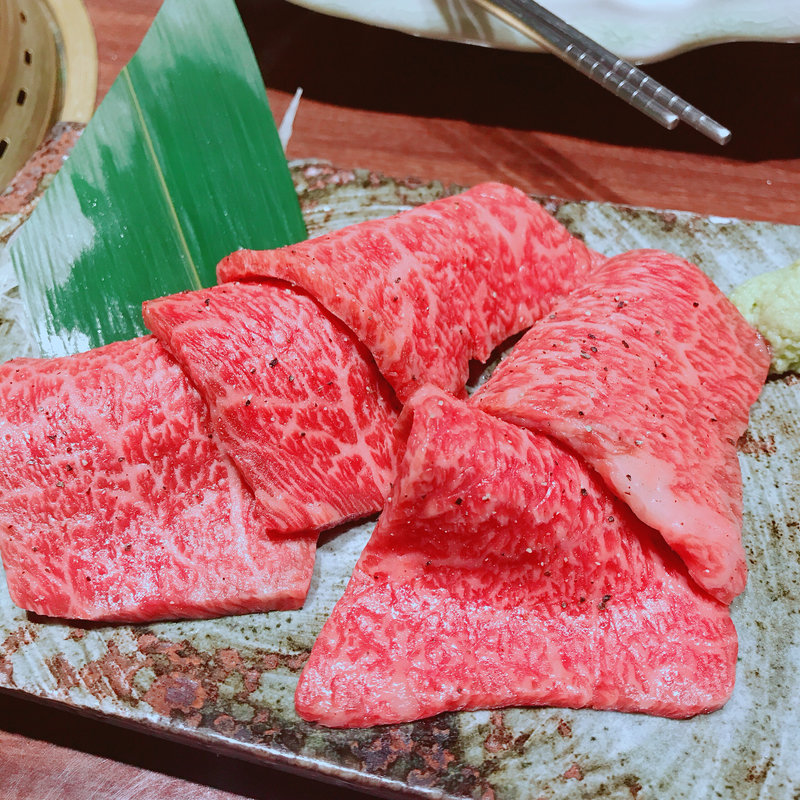 神戸牛上赤身(新泉 （シンセン）)