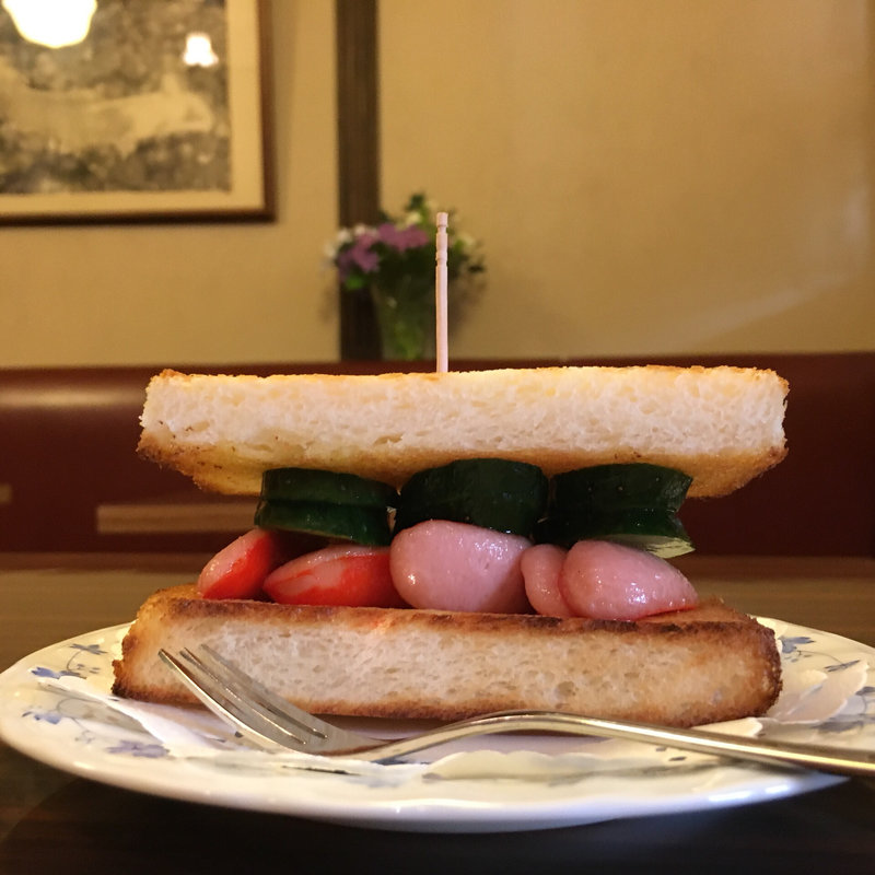 ウイキュウ（上ウインナートースト）(切通し進々堂 )