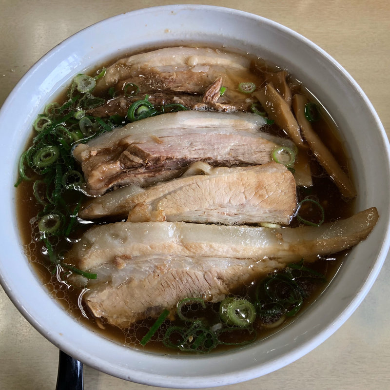 デリシャスラーメン(新立麺館 （シンリュウメンカン）)
