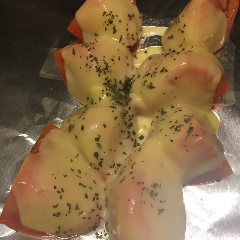 トマトチーズ焼き(鉄板バル 魂の焼きそば)