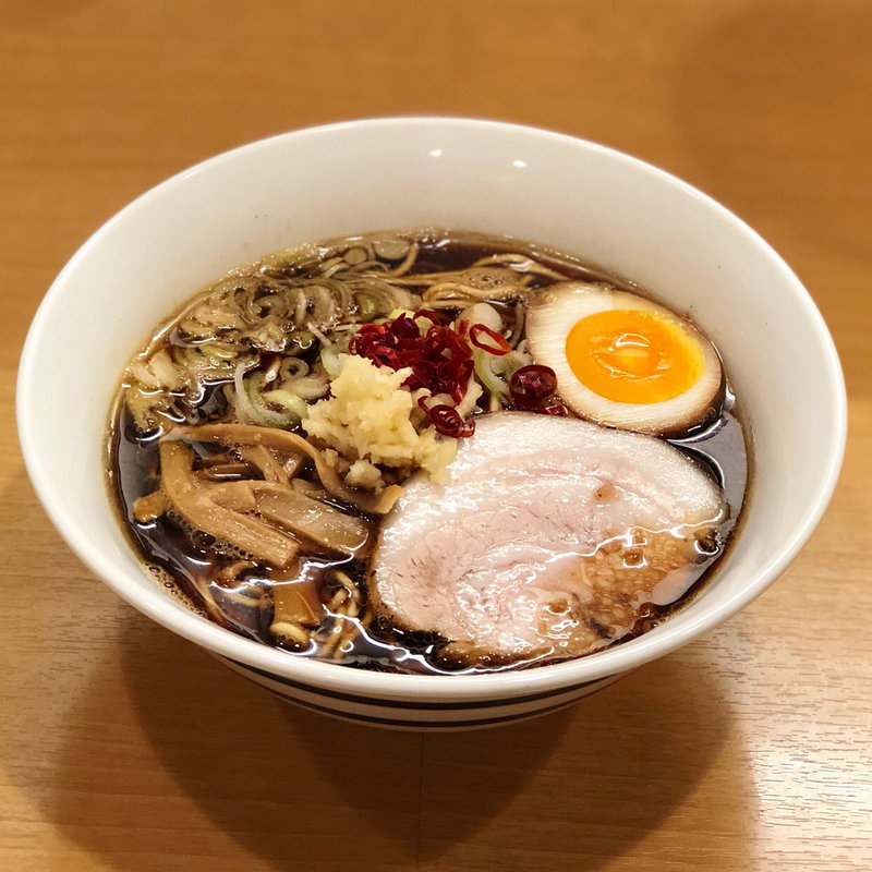 にんにくブラックらーめん(葵 aoi )