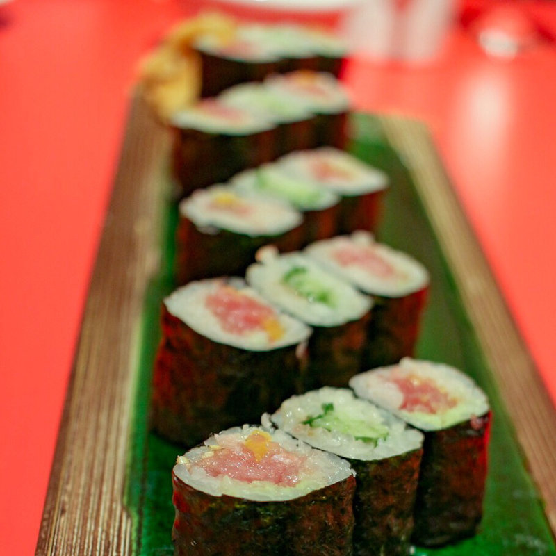 トロタク&梅キュウ巻(鮨 鈴な凛-すずなり- 戸部本店)