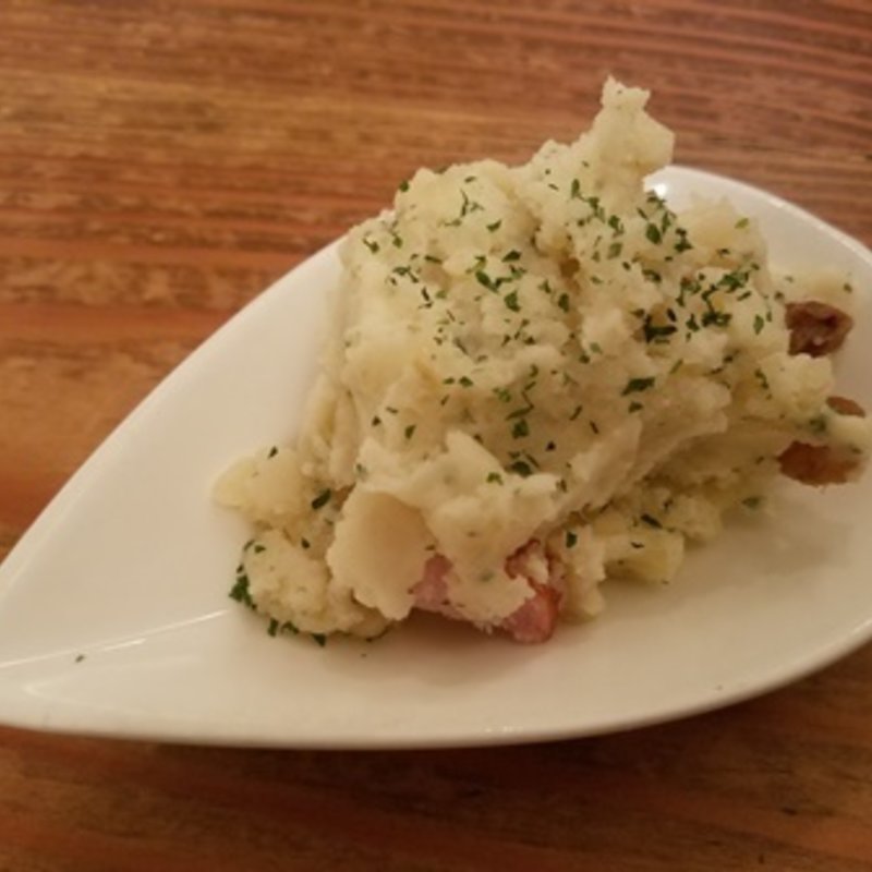 ポテトサラダ（お通し）(クラフトビア サーバーランド)