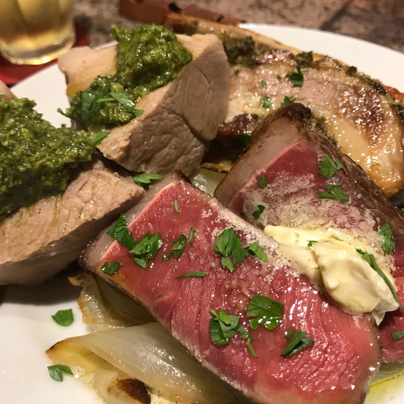 肉盛り 塊肉系で(コントルノ食堂 )