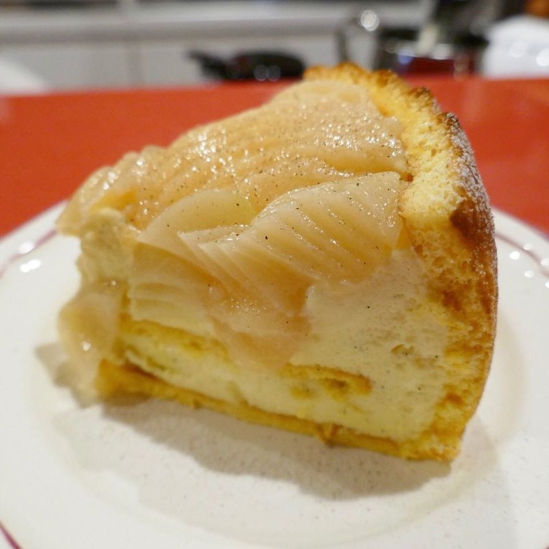 モモのシャルロット(カフェ・グラス・スリーズ)