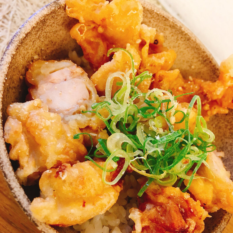 鶏天小丼(築港麺工房 本店)