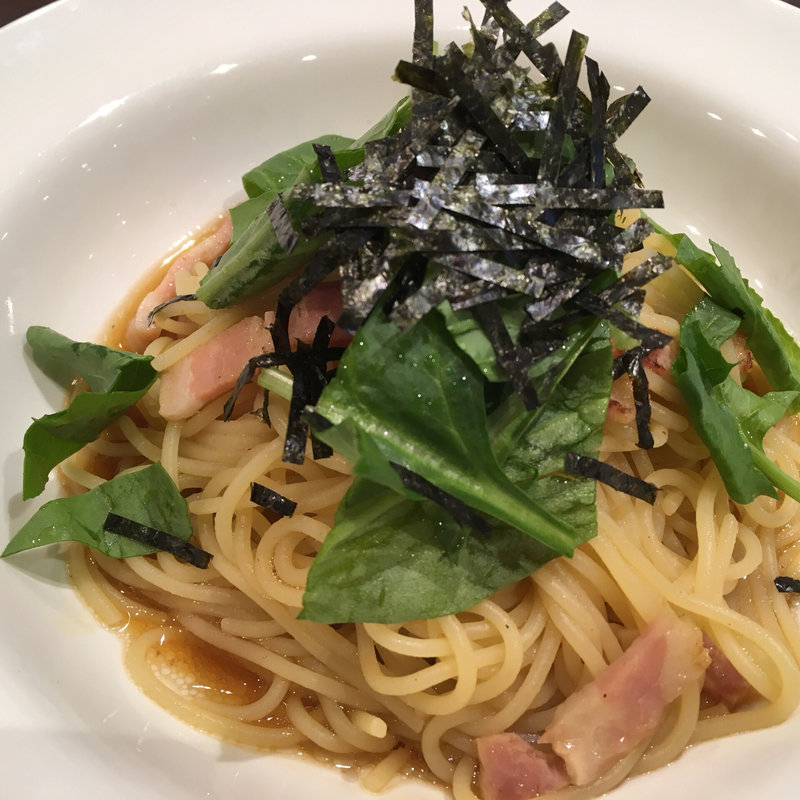 サラダほうれん草とベーコンのしょうゆ(ポポラマーマ稲毛海岸店)