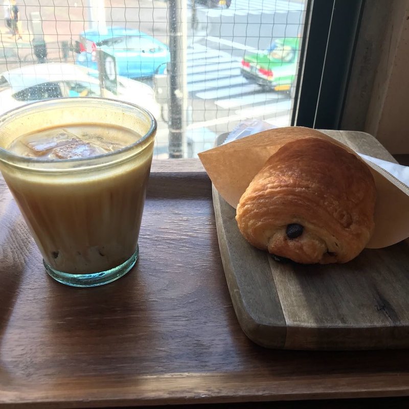 アイスカフェラテ(COUNTERPART COFFEE GALLERY)