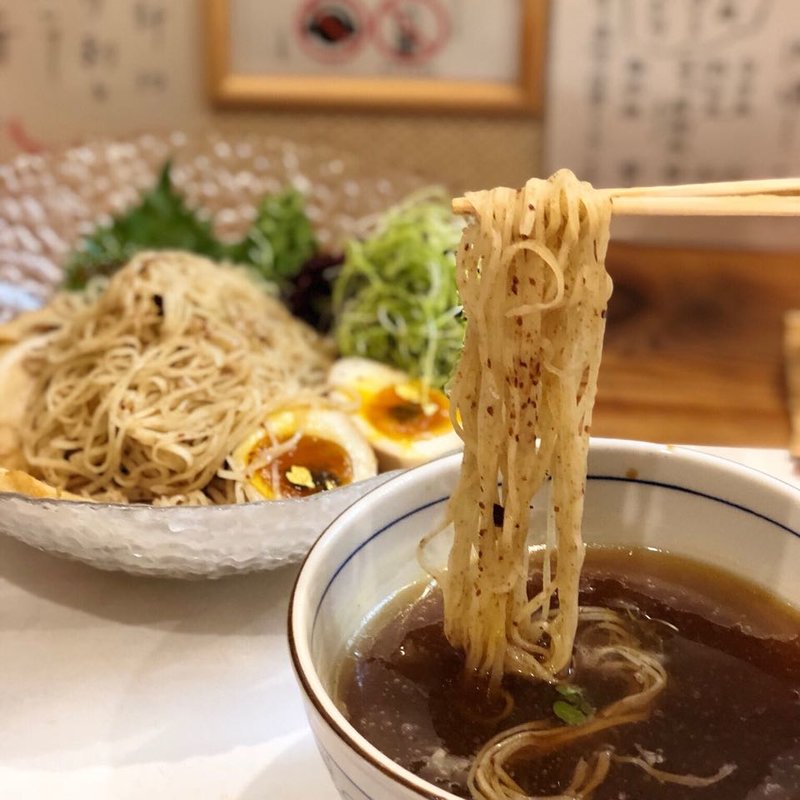 すする(別邸三く 中華㐂蕎麦 萃)