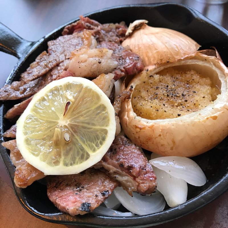 A5仙台牛切り落としレモンステーキ(Meet Meats 5バル 赤坂店)