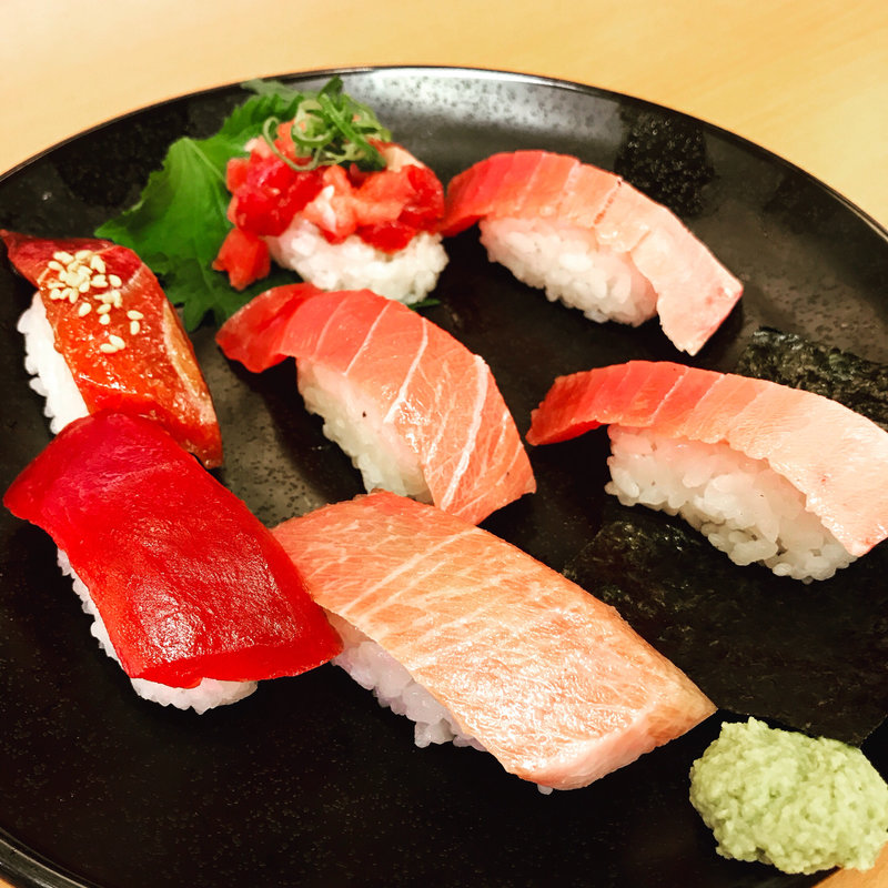 天然本鮪づくし7貫(スシロー 足立保木間店)