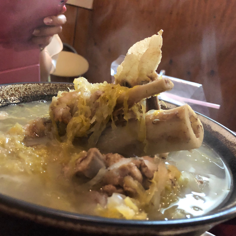 白菜の漬物煮込み(隆意小吃店)