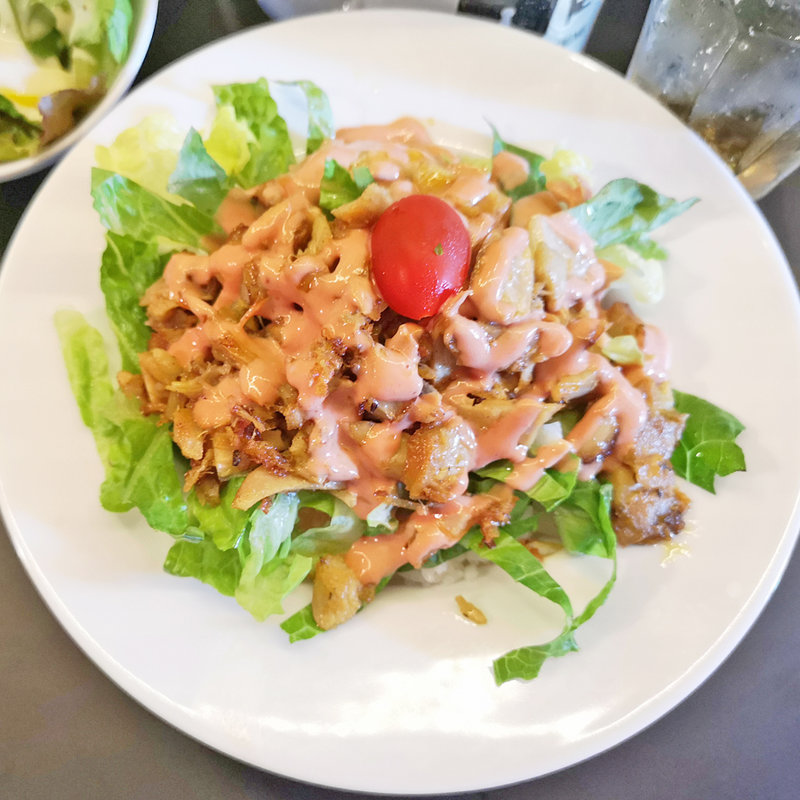 スパイシーチキンのオーロラライス(8PLACE The Kitchen & Bar 六本木)