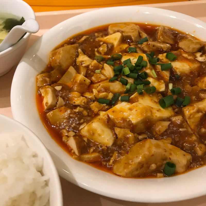 麻婆豆腐ごはん(中華料理 上海大飯店)