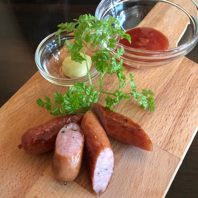 炭火焼糸島豚のソーセージ(エリュクス)