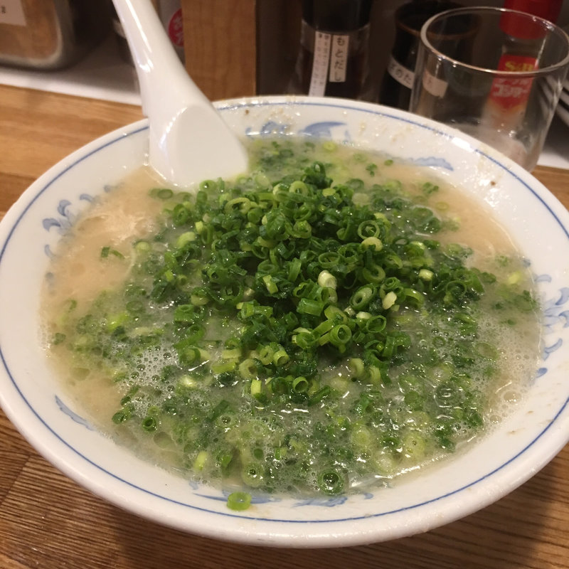 (博多ラーメン でぶちゃん 高田馬場本店)