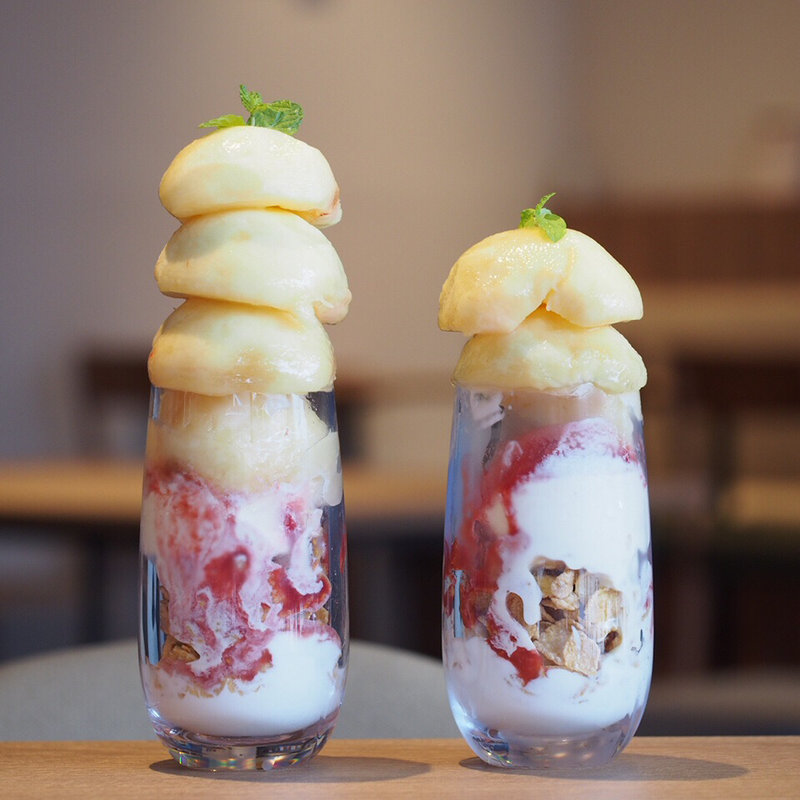 桃のパフェましまし(All Day Dining Hikari)