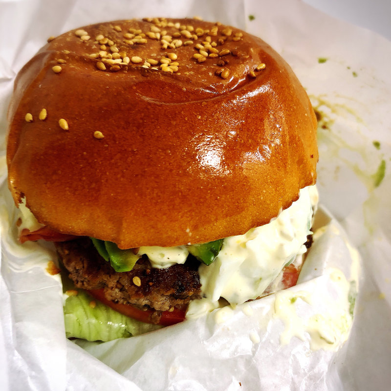 タルタルベーコンアボガドバーガー(ブラザーズ ホームデリバリー人形町店)