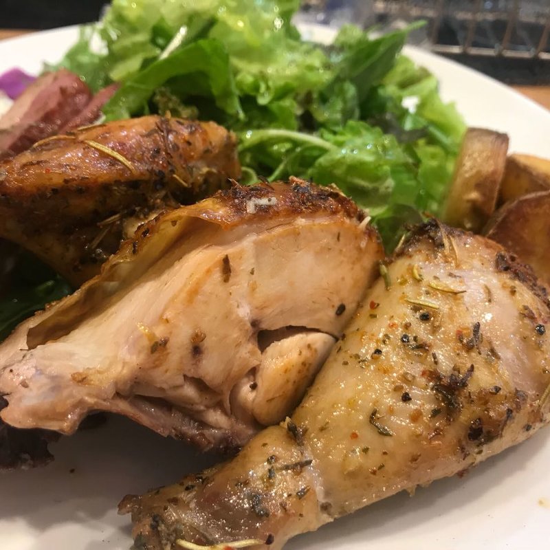 クォーターチキンと合鴨のグリル(Farmer's Chicken 田町店)