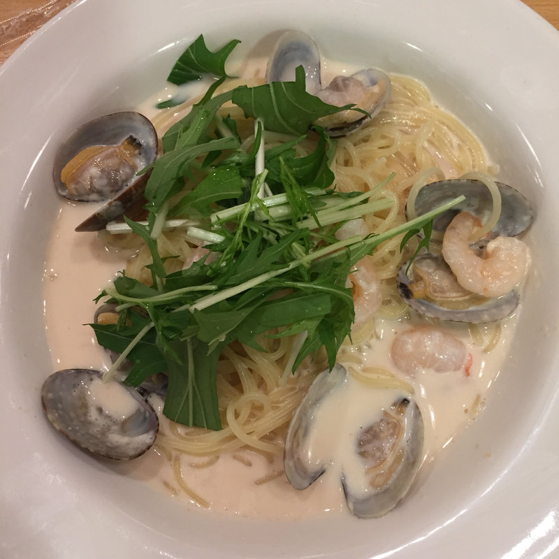 エビとアサリのたらこクリームパスタ(ポポラマーマ カナート洛北)