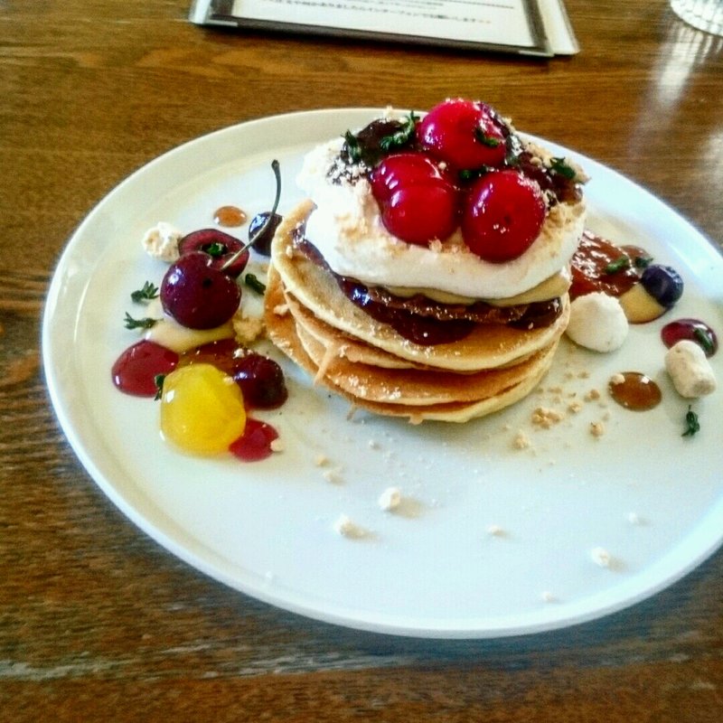 甘酸っぱい仲間達チェリーパンケーキ(adito)