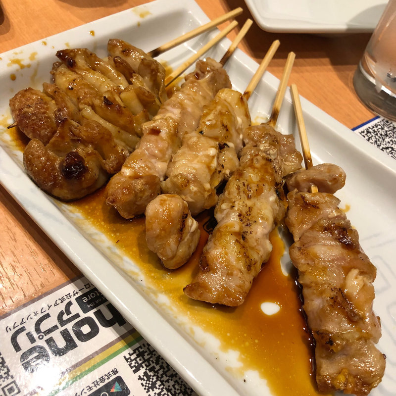 鶏皮串(2本)(魚民 鳳東口駅前店)