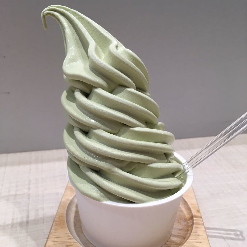 桑の葉ソフトクリーム(磯沼牧場)