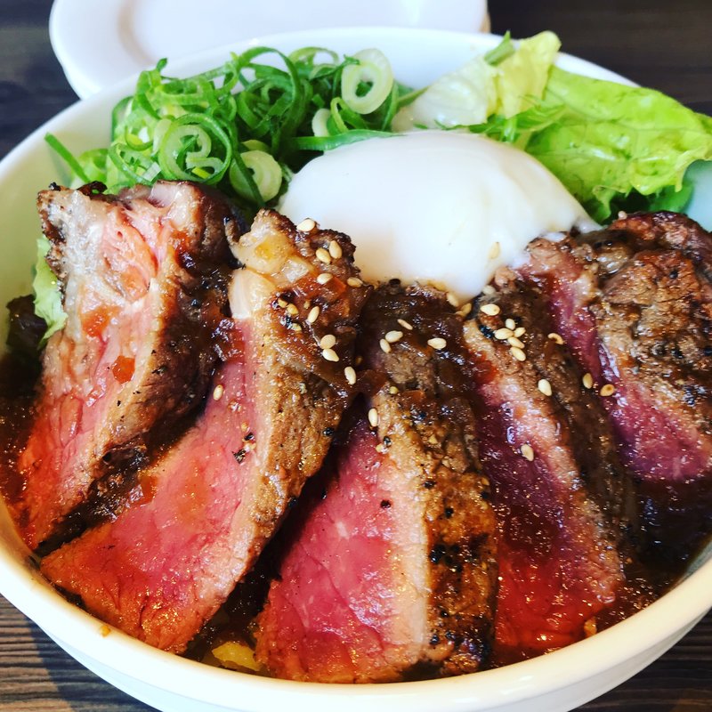 サーロインステーキ丼(ガブリミート)