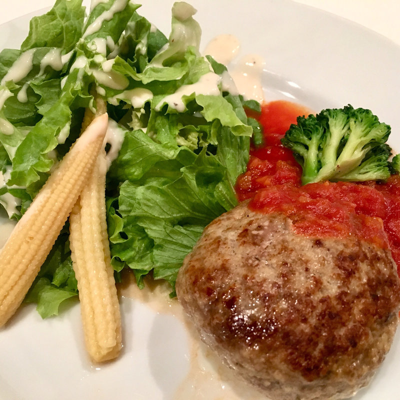 ハンバーグ(祐天寺カフェ)