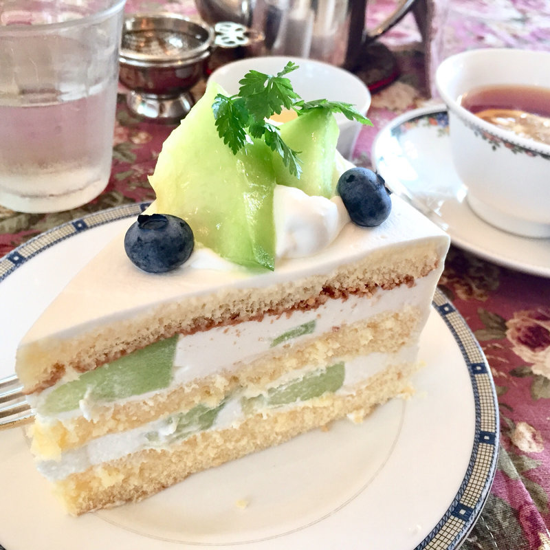 完熟メロンのショートケーキ(北浜レトロ)