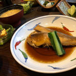 煮付け ホッケ 北海道の大衆魚ほっけのすべてを魚屋が説明します。