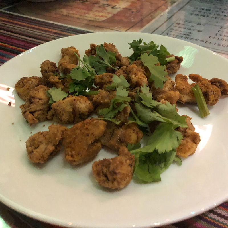 羊の脳みそフライ(ハリヤリキッチン)