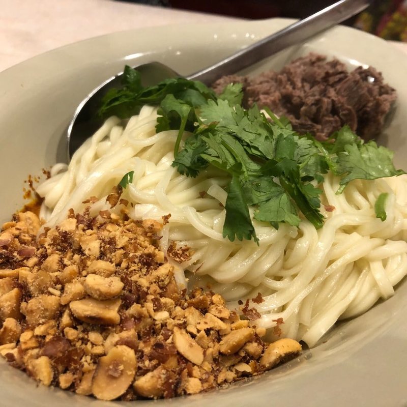 汁無し坦々麺(モンゴリアン・チャイニーズ BAO)