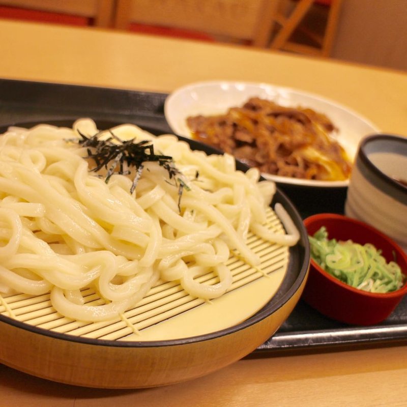 ざるうどん大盛＋牛皿(なか卯 すすきの西店 )