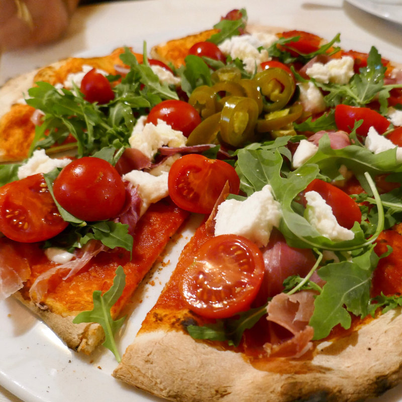 ルッコラと生ハムのピッツア(I Due Ladroni)